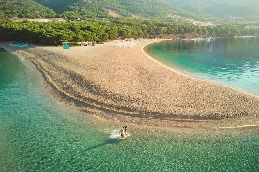otok Brač - hotel Borak - splošen pogled
