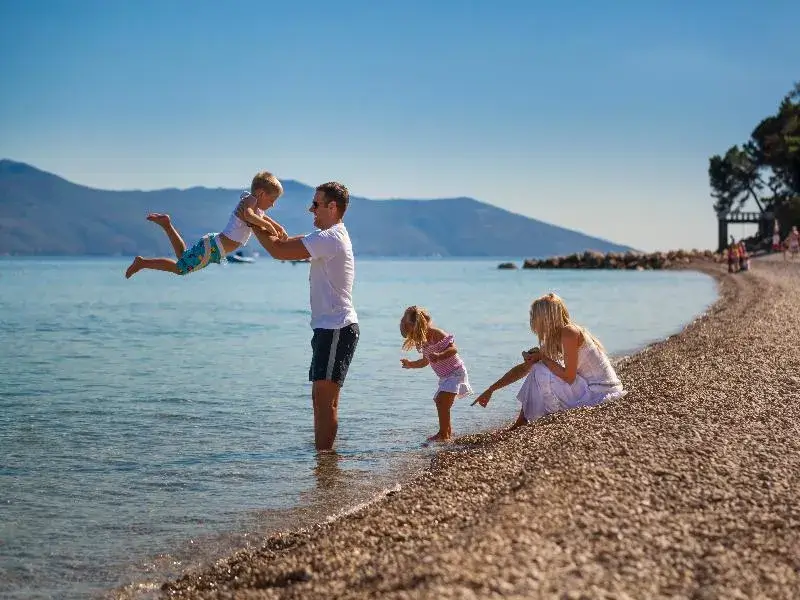 Mošćenička Draga - hotel Marina -  plaža