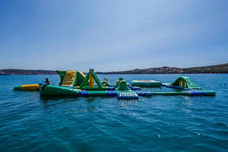 Trogir - hotel Medena - plaža