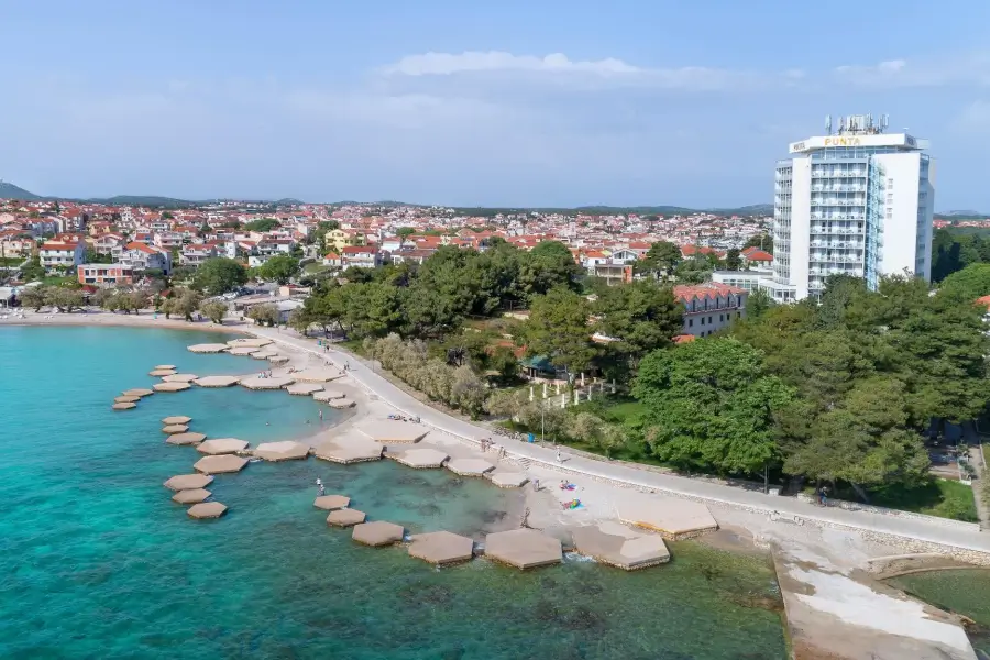 Vodice - hotel Punta - plaža
