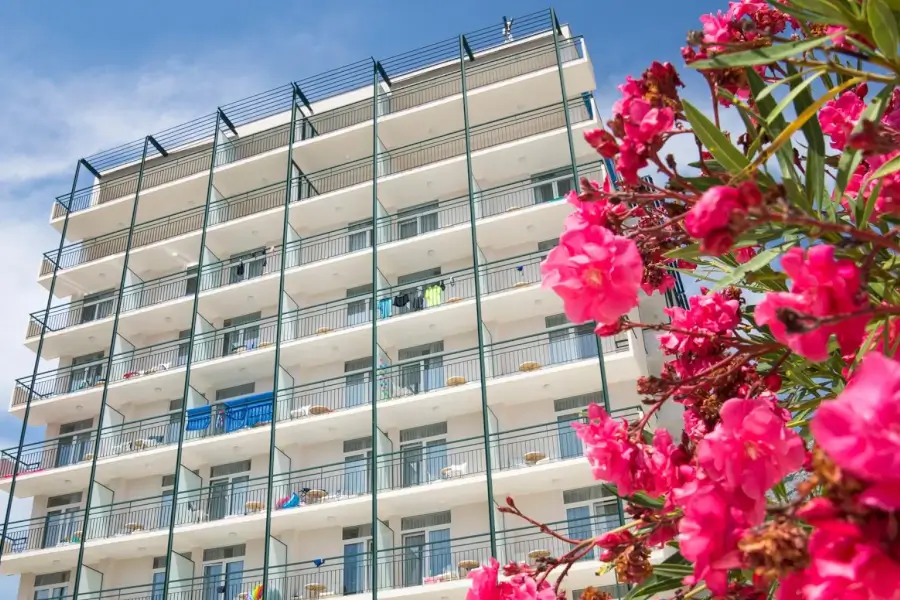 Tućepi - hotel Bluesun Neptun - splošen pogled