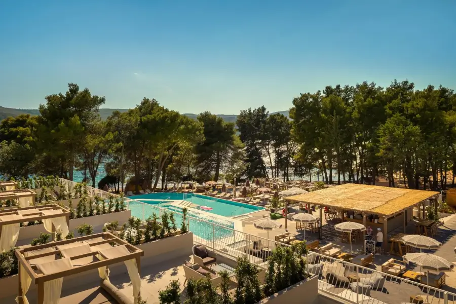 Places Hotel by Valamar - Splošen pogled