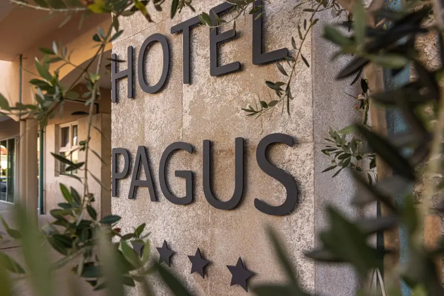 Pag - hotel Pagus - vhod