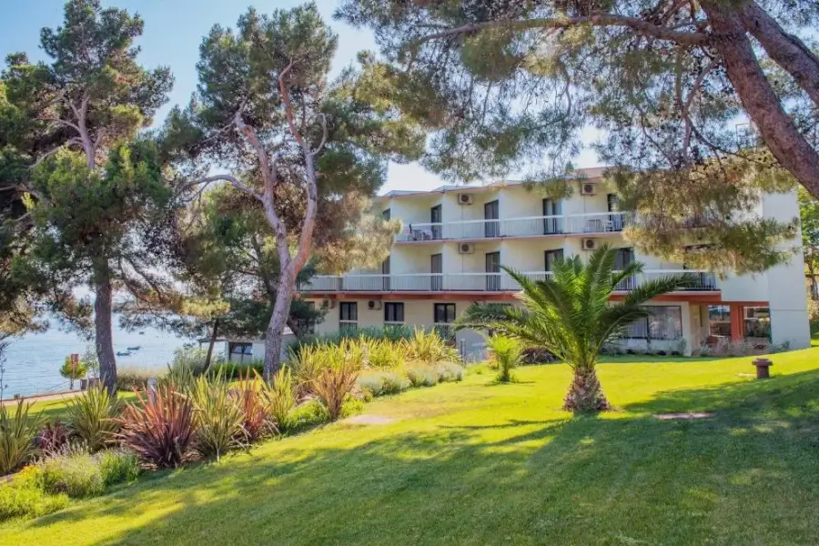 Pula-Centinera Resort