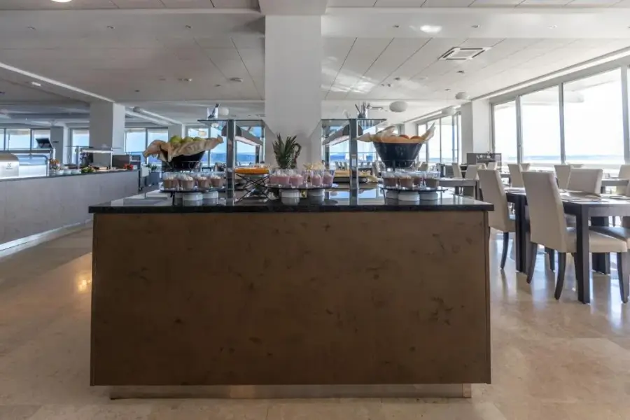 Crikvenica - depandansa Omorika - restavracija