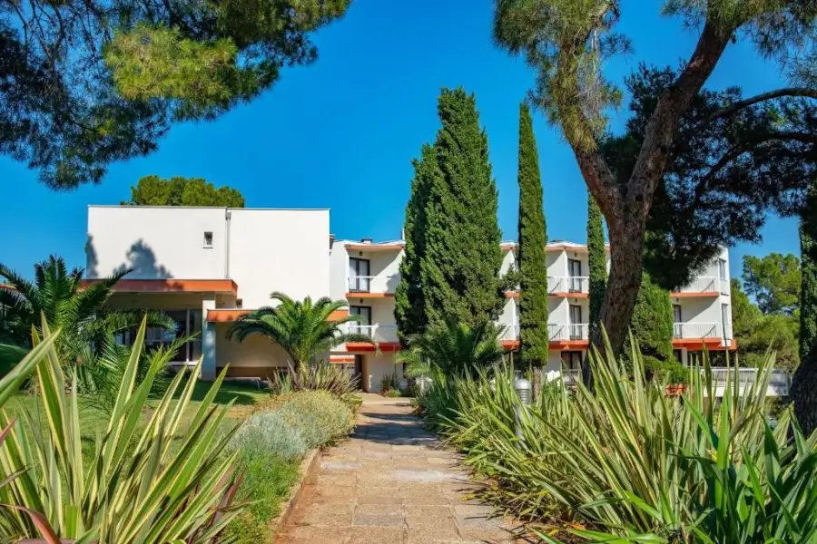 Pula-Centinera Resort