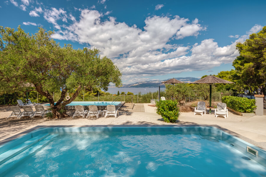 Brač-Waterman Beach village - Bazen