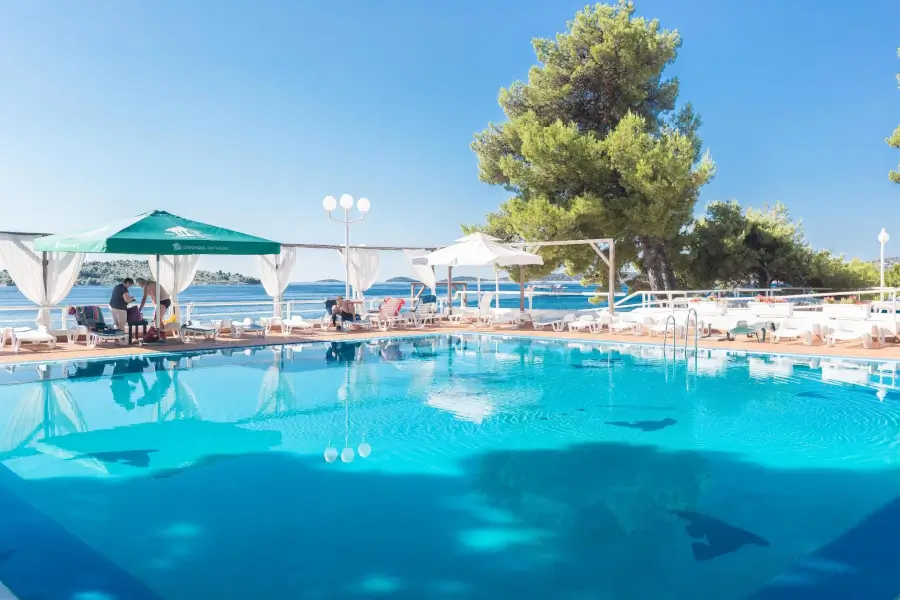 Vodice - hotel Punta - zunanji bazen