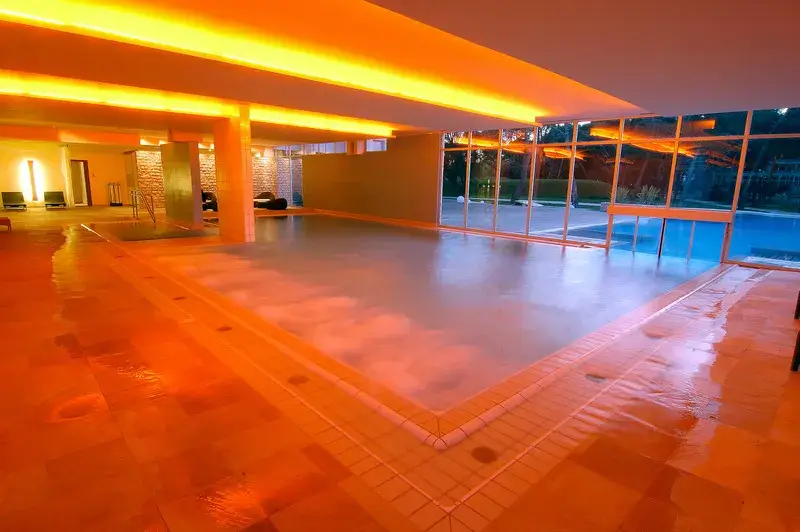 Zadar - hotel Funimation Borik - notranji bazen