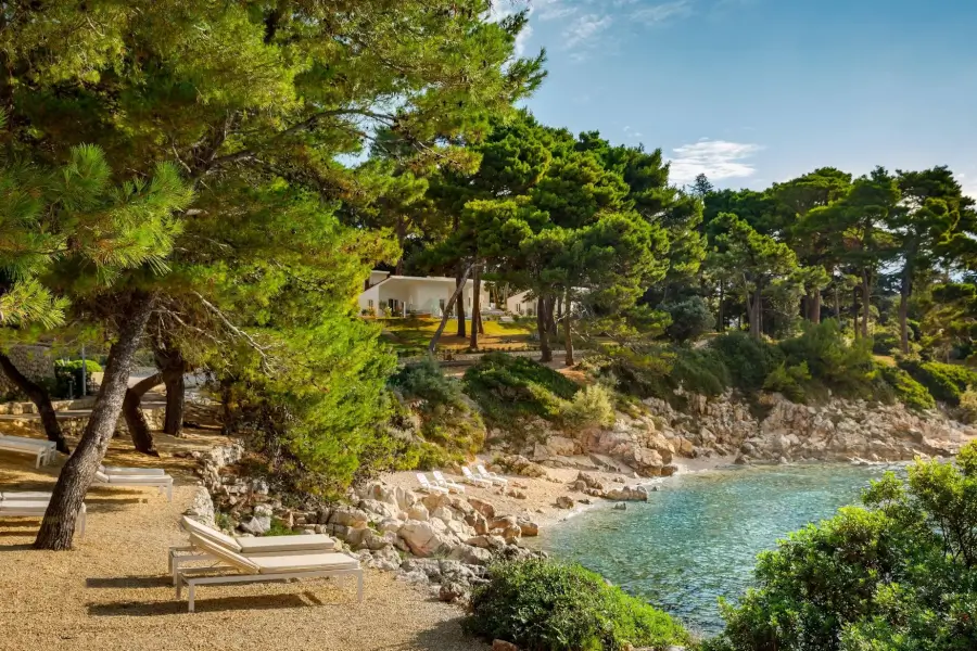 Valamar Carolina Hotel namestitev bivanje na Otoku Rab Hrvaška | Relax ...